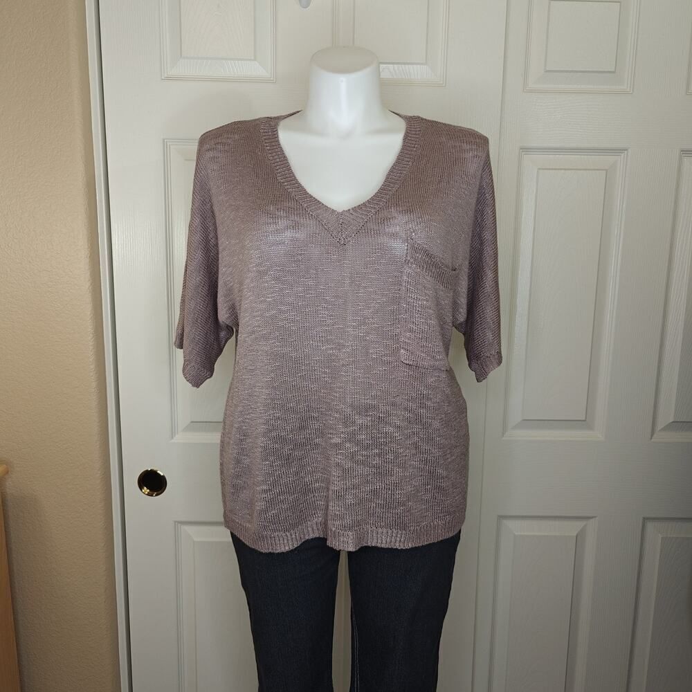 La Miel mauve V-neck short sleeve knit top sz L